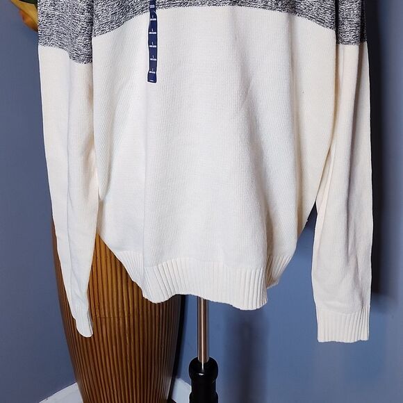 Izod Colorblock Long Sleeve Crewneck Sweater Size Large NWT - Picture 3 of 11